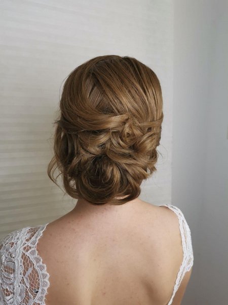 Brautfrisur