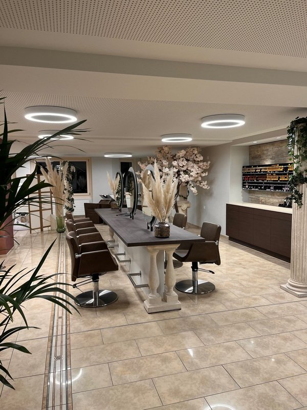 Salon Grenchen Arbeitsplätze